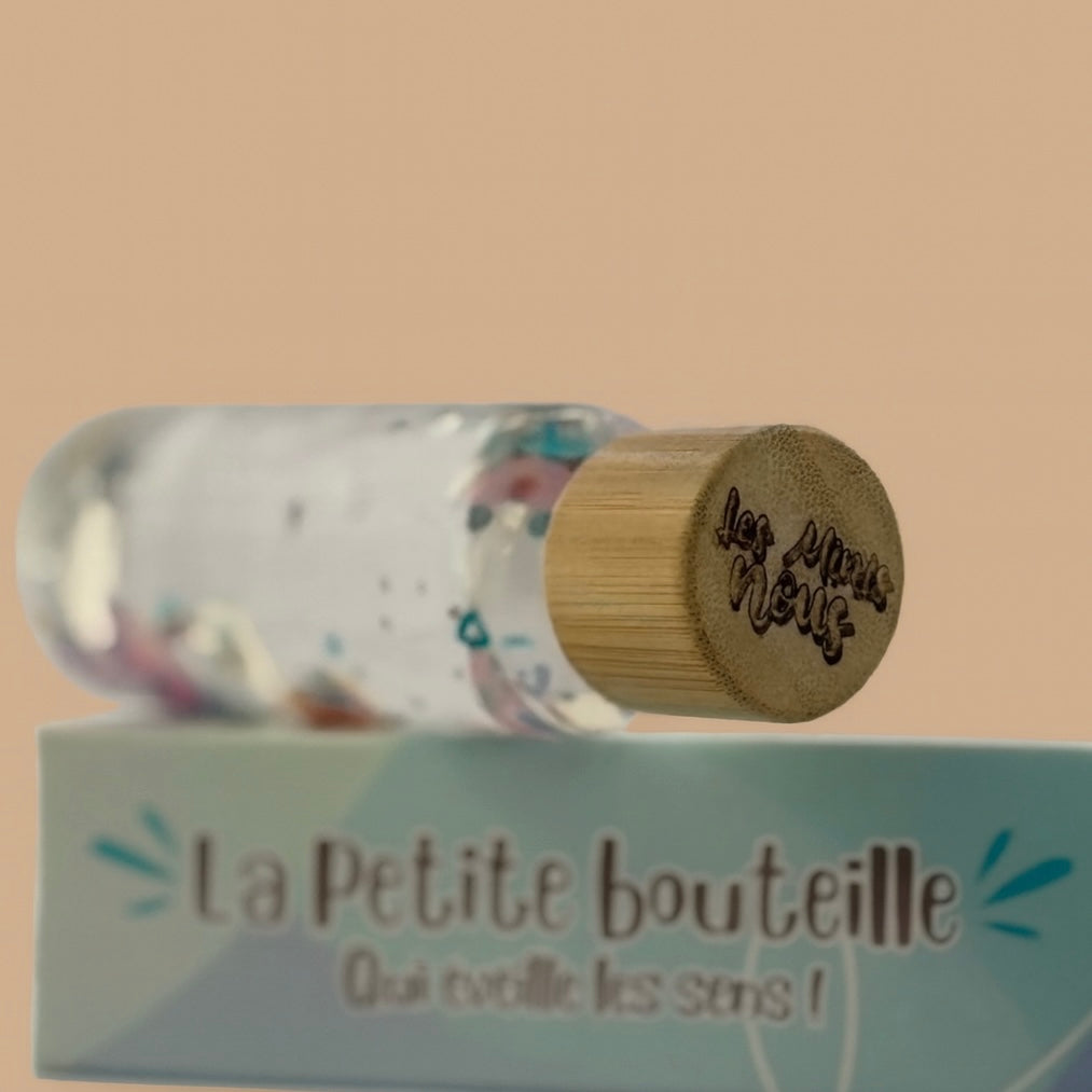 Bouteille sensorielle "les minis nous"