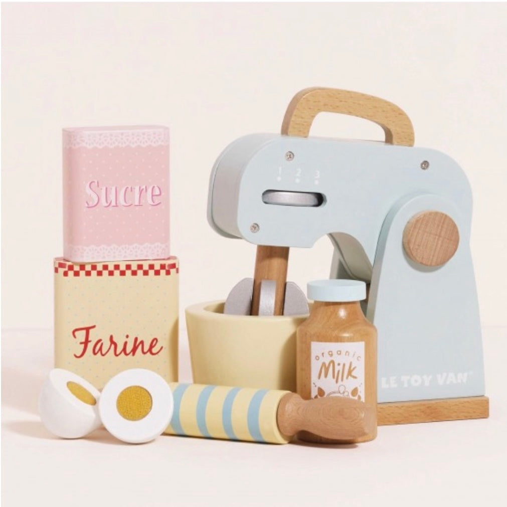 Mixeur et accessoires de pâtisserie